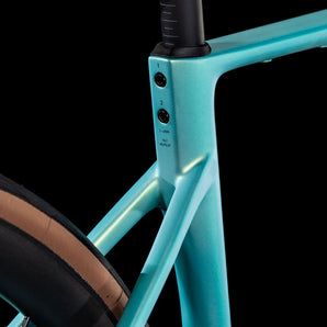 Cube Attain C:62 SLX Road Bike Lagoon'n'Black